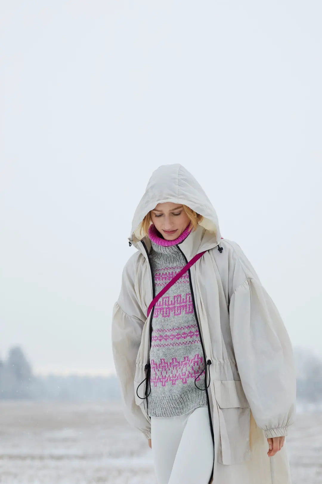 Fjæregenser strikkepakke