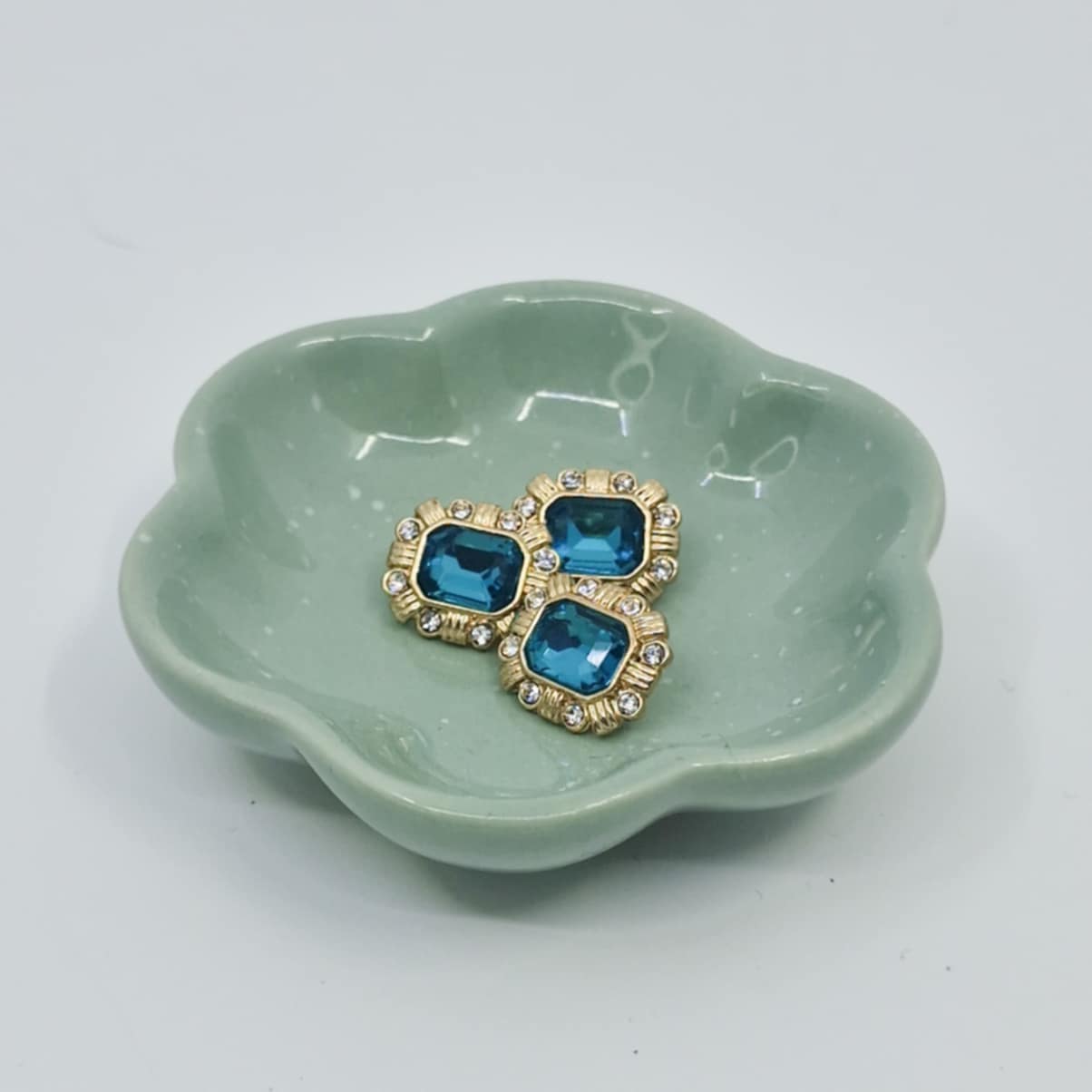 Liten firkantet knapp