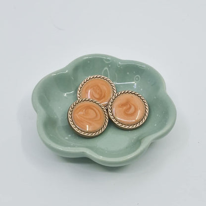 Store knapper med perlemor