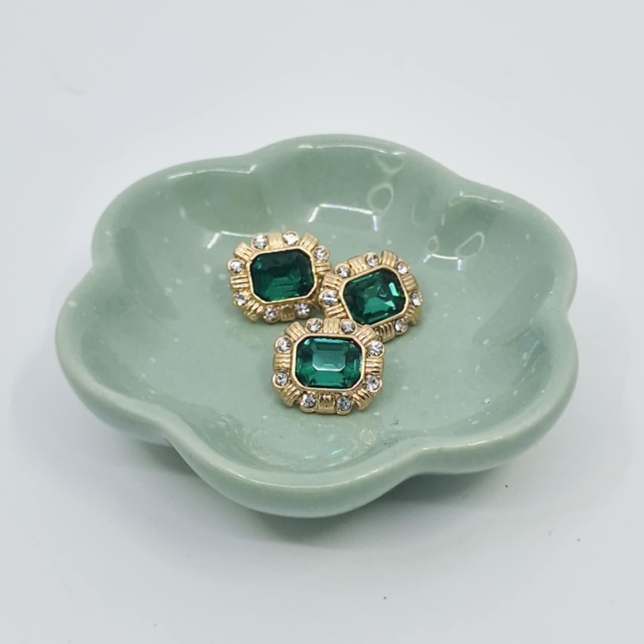 Liten firkantet knapp