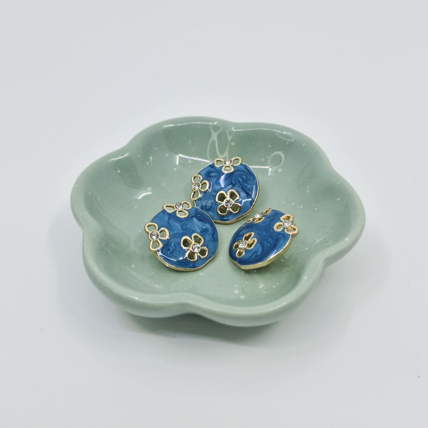 Perlemor med små blomster